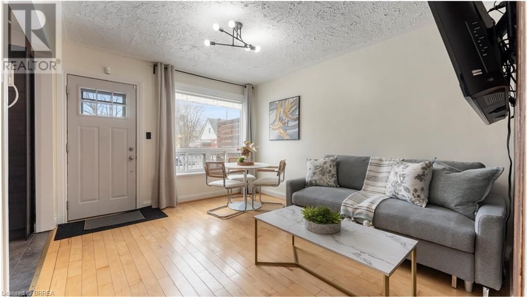 69 LYONS AVENUE Image 14