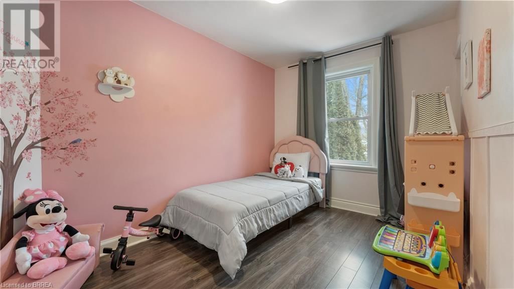 69 LYONS AVENUE Image 21