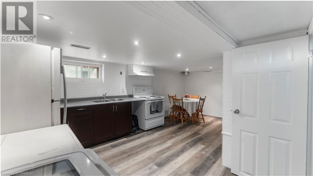 69 LYONS AVENUE Image 27
