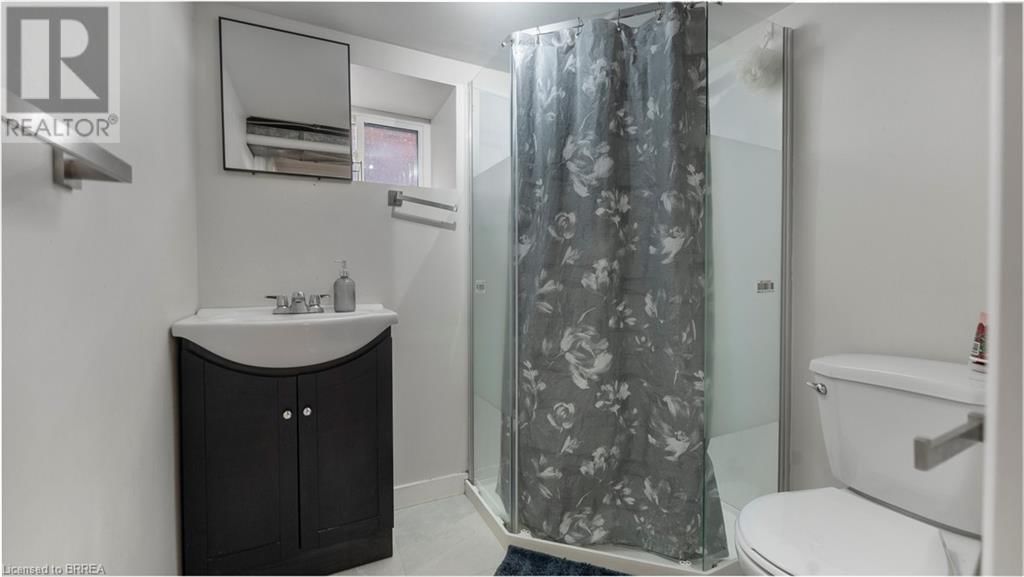 69 LYONS AVENUE Image 30