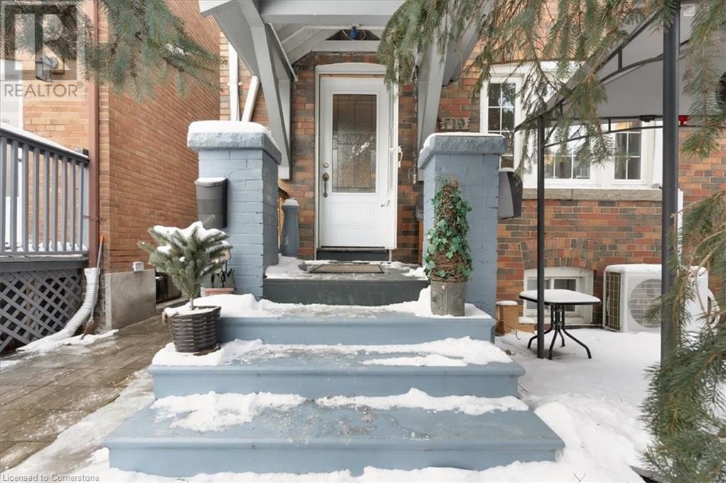 719 KINGSTON ROAD Image 11