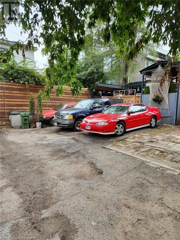719 KINGSTON ROAD Image 18