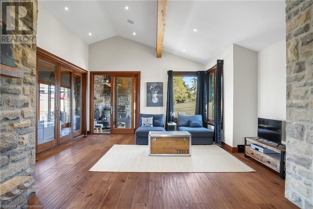 1546 MARYHILL ROAD Image 18