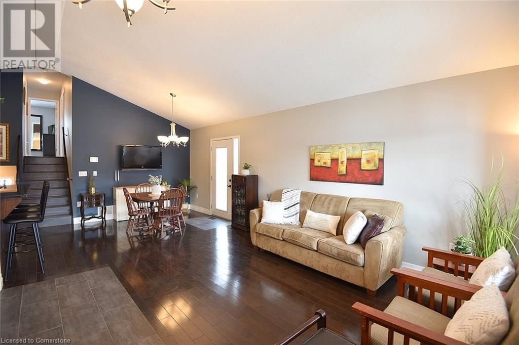 552 SOUTHRIDGE DRIVE Image 4