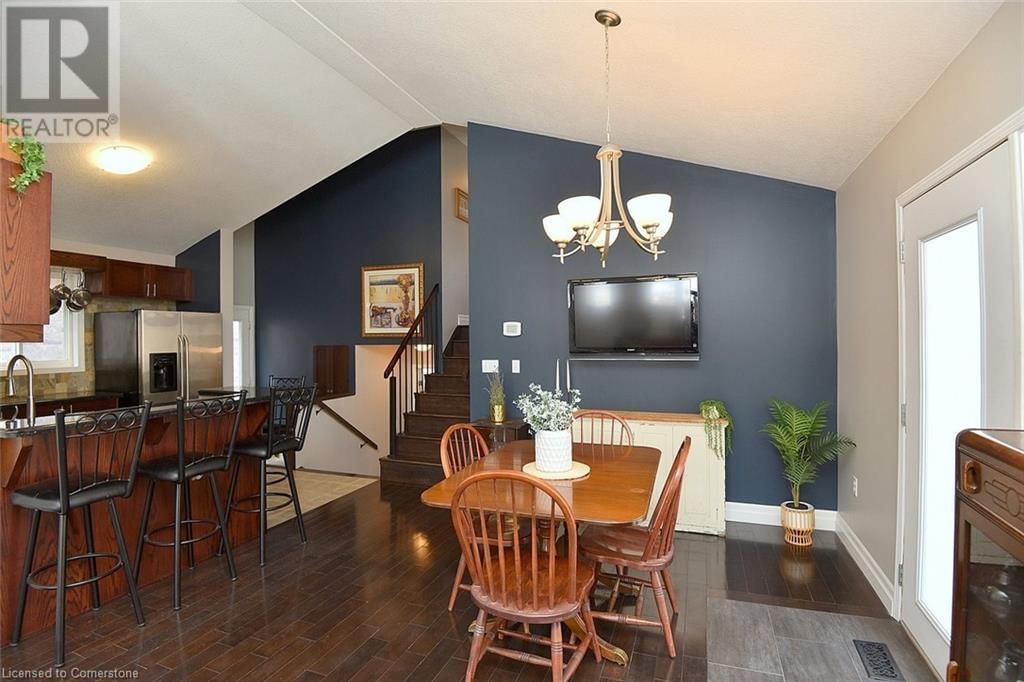 552 SOUTHRIDGE DRIVE Image 8