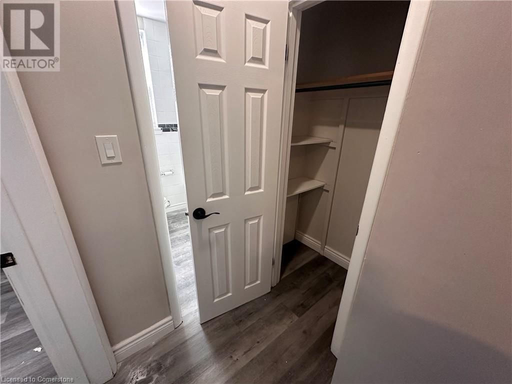 8 - 119 MACNAB STREET Image 10