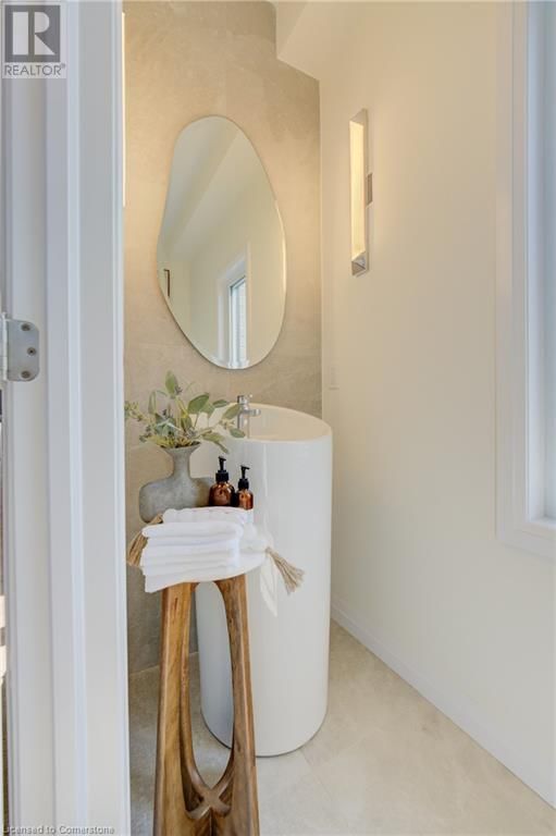 252 GREEN GATE BOULEVARD Image 12