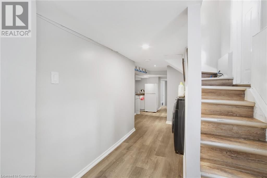 158 ARKELL STREET Image 31