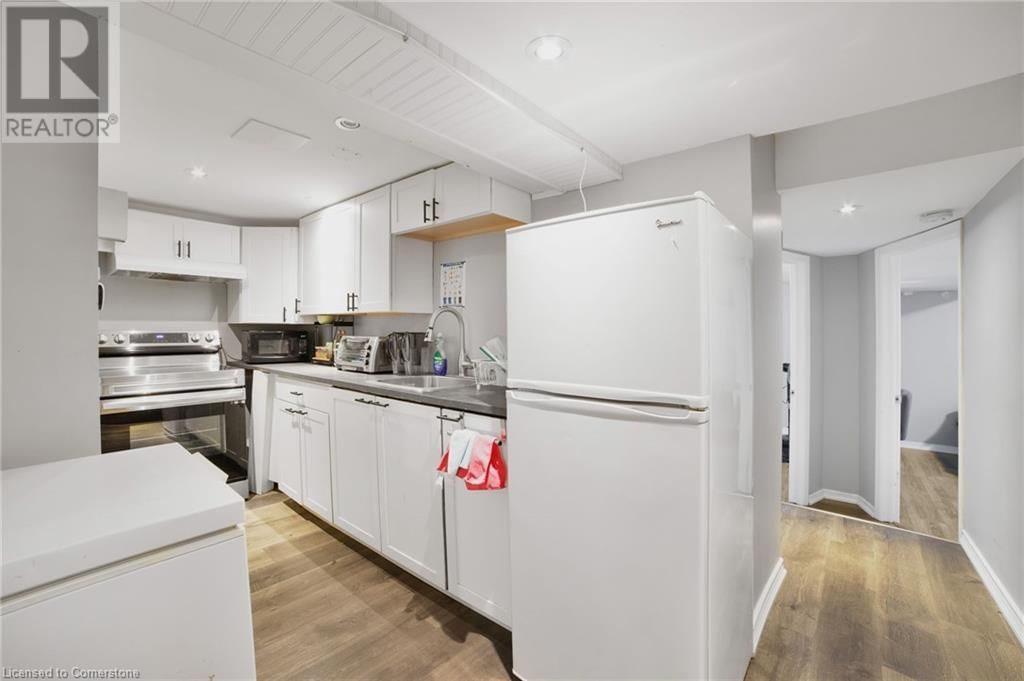 158 ARKELL STREET Image 32