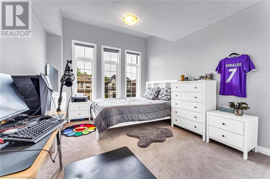 530 THOMPSON STREET Image 18