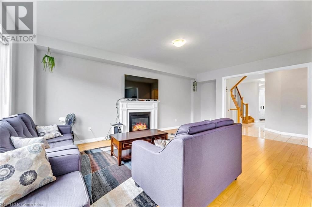 530 THOMPSON STREET Image 9