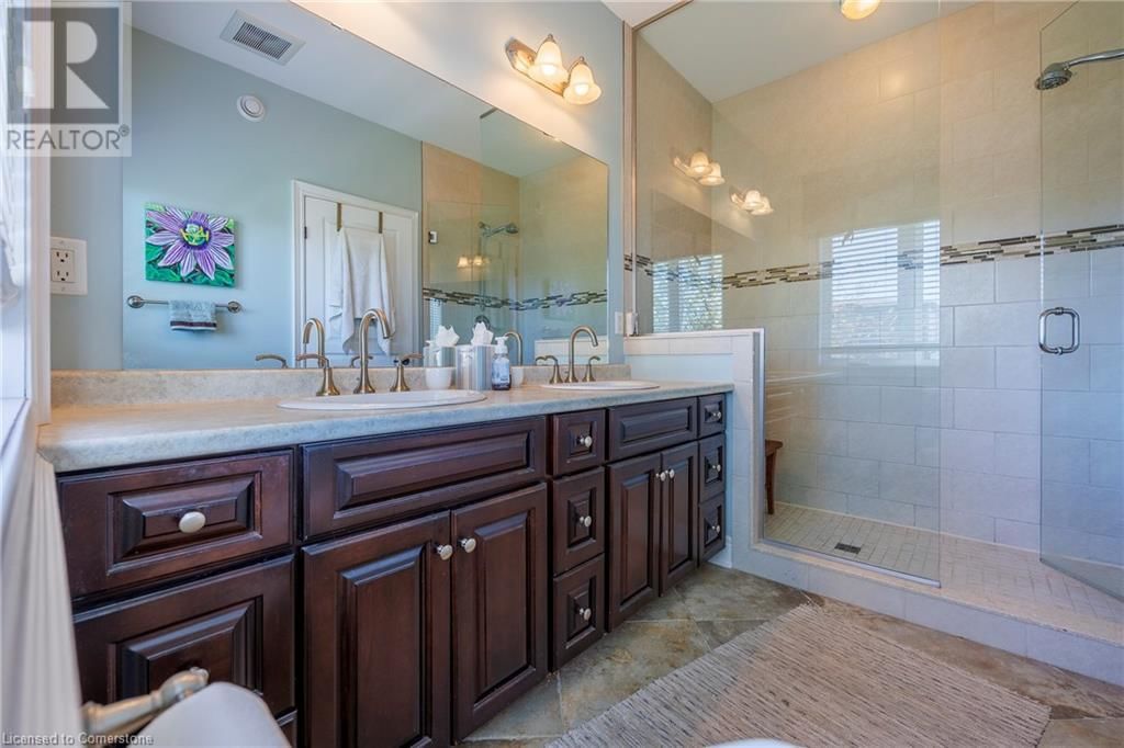 23 SCHOONER DRIVE Image 15