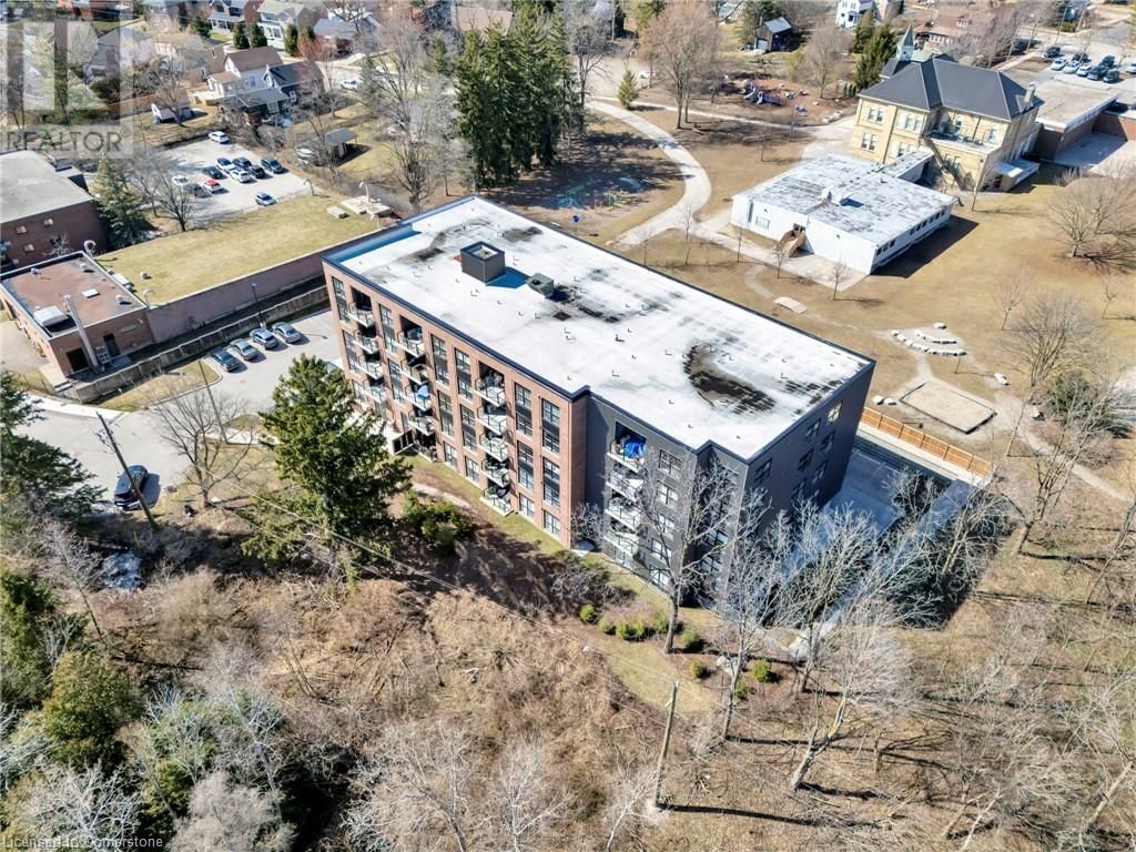 404 - 88 GIBSON STREET Image 34