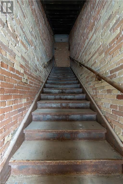 137 KING STREET EAST Image 13