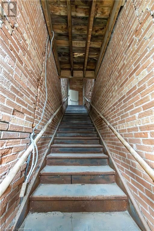 137 KING STREET EAST Image 20