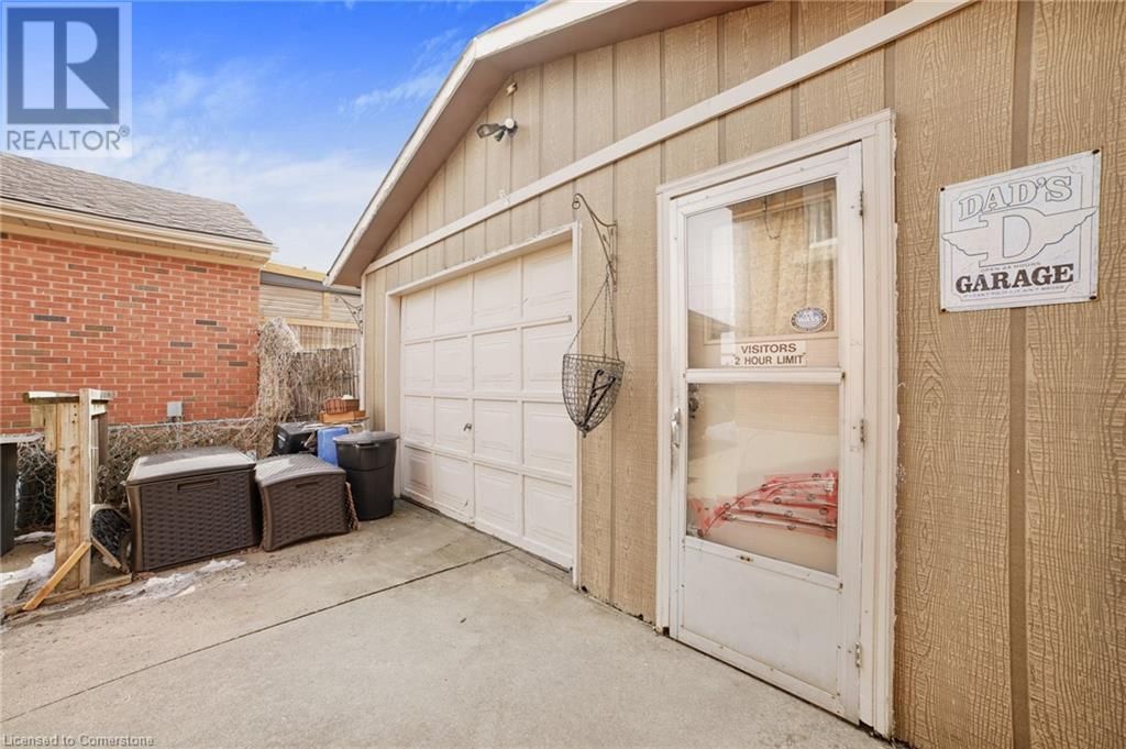 140 BURKHOLDER DRIVE Image 32