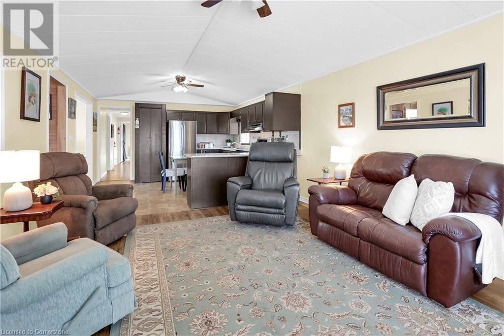135 - 3033 TOWNLINE ROAD Image 7