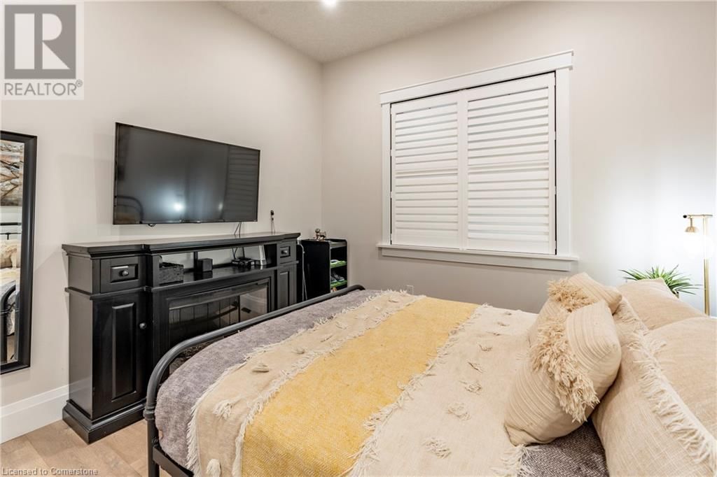 7404 WELLINGTON ROAD 11 Image 13