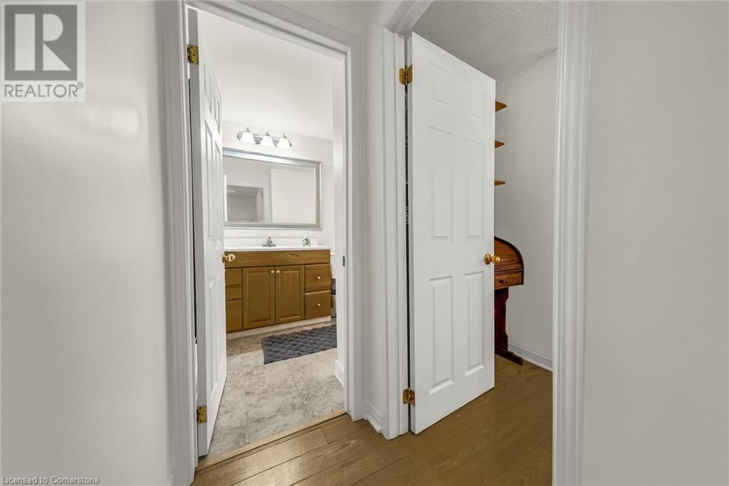 19 RAILWAY STREET Image 21