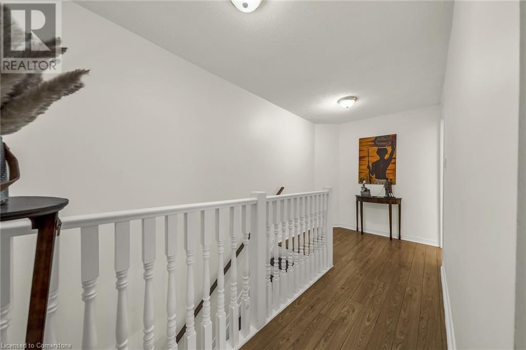 19 RAILWAY STREET Image 24