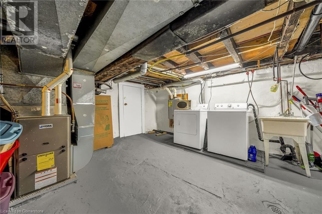 19 RAILWAY STREET Image 26