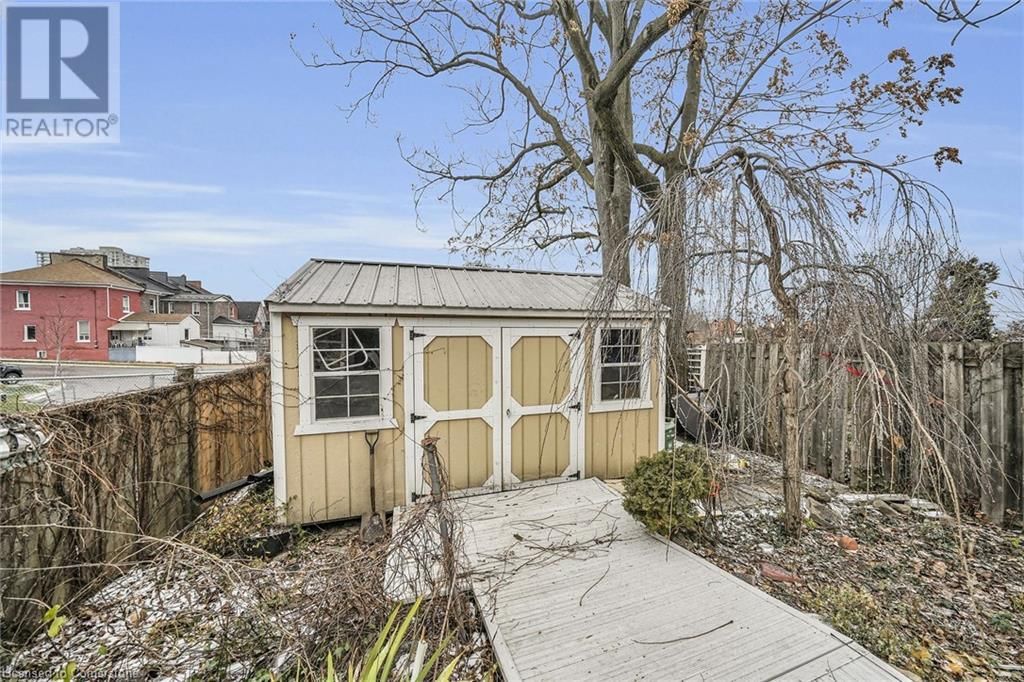 19 RAILWAY STREET Image 30