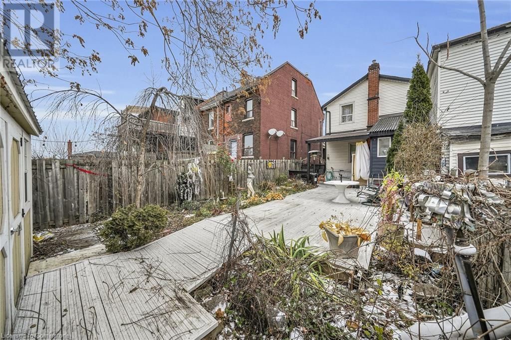 19 RAILWAY STREET Image 31