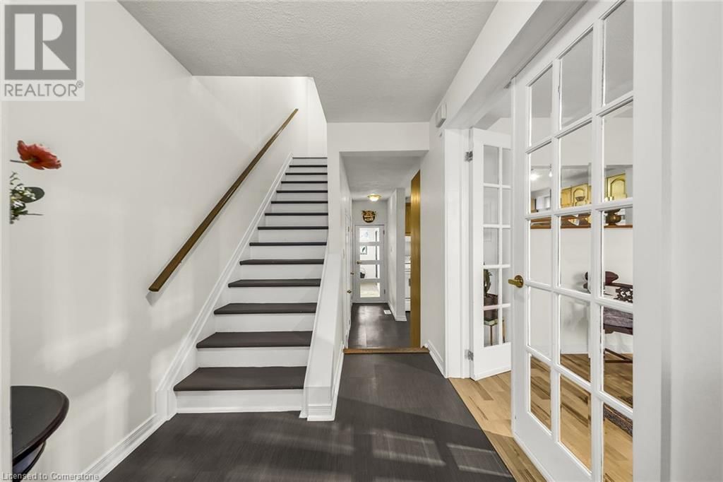 19 RAILWAY STREET Image 7