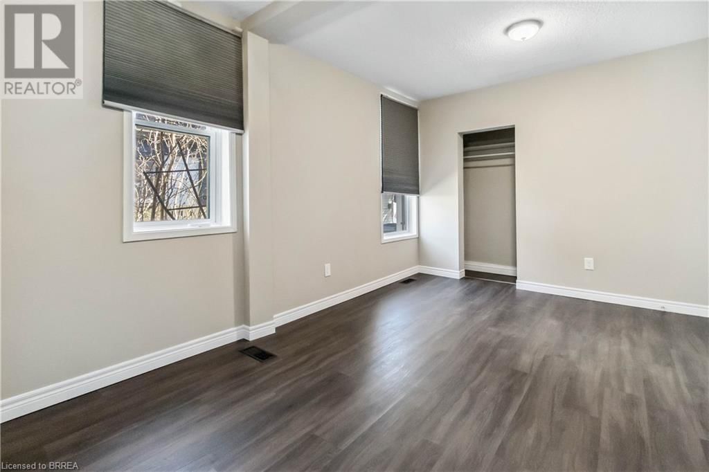 160 NELSON STREET Image 17