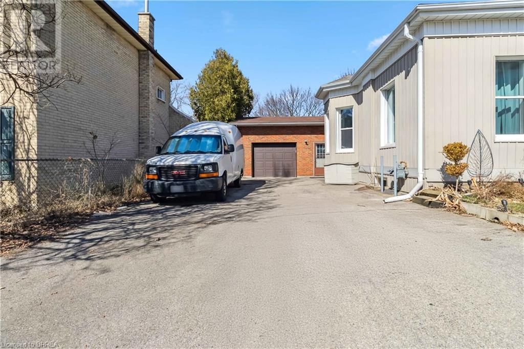 160 NELSON STREET Image 3