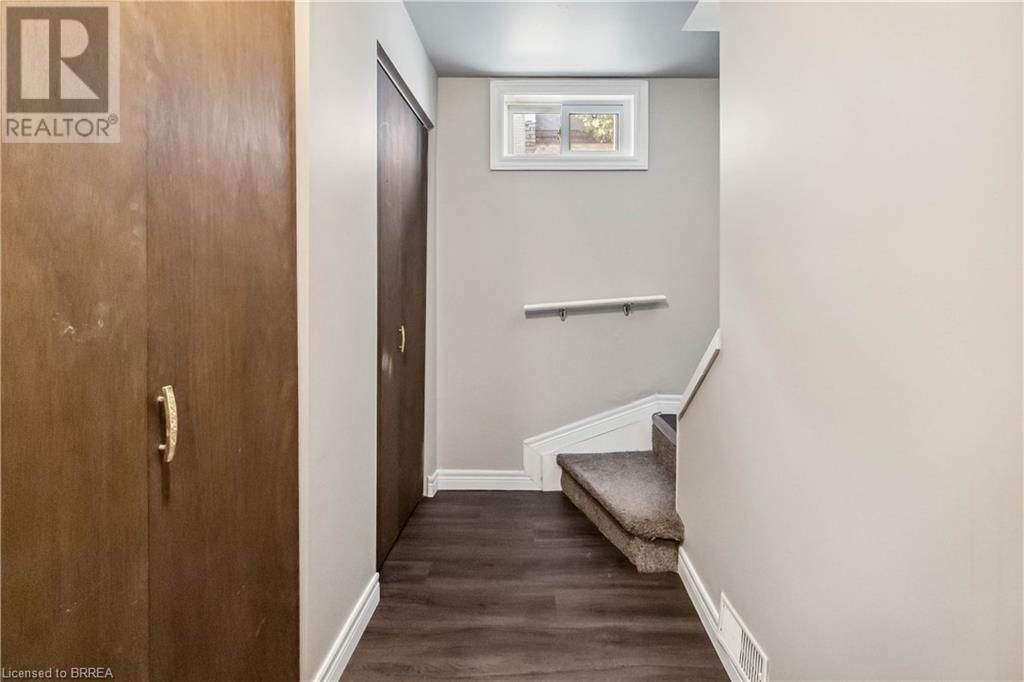 160 NELSON STREET Image 32