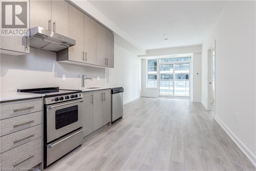 1113 - 212 KING WILLIAM STREET Image 3