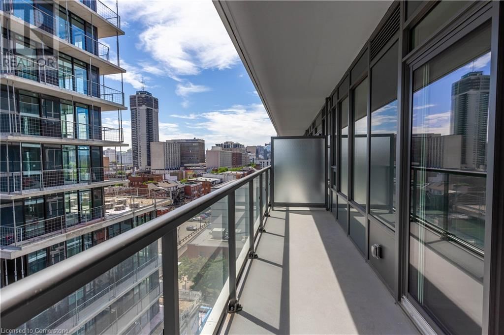 1113 - 212 KING WILLIAM STREET Image 34