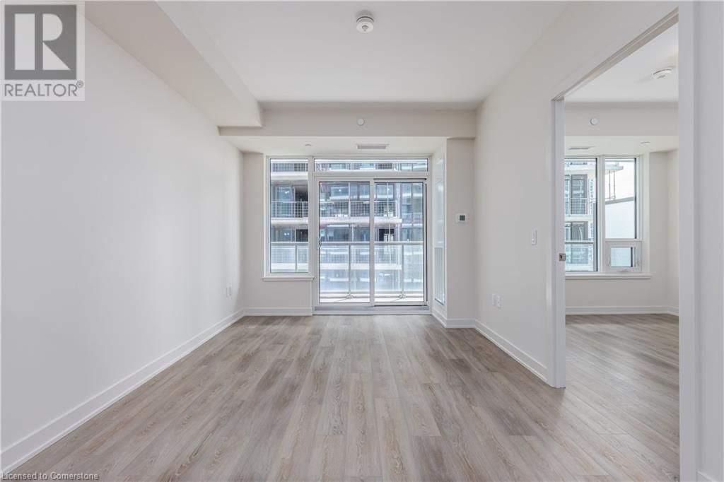 1113 - 212 KING WILLIAM STREET Image 4