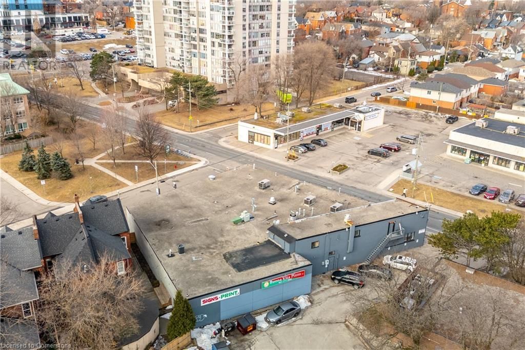 5 - 82 QUEEN STREET NORTH Image 19