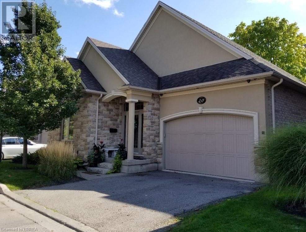 10 - 68 FAIRVIEW DRIVE Image 1