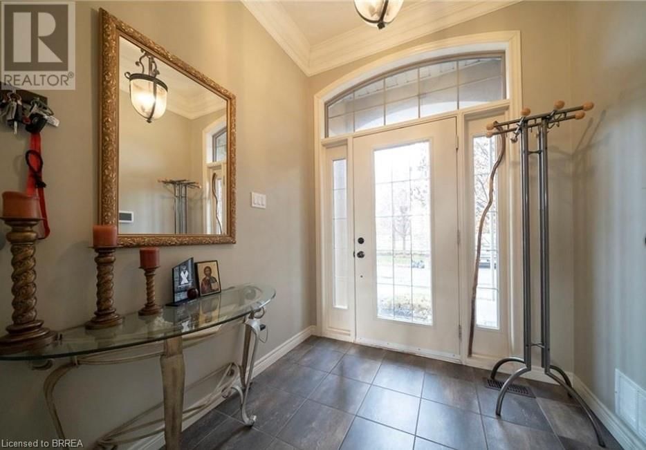 10 - 68 FAIRVIEW DRIVE Image 4