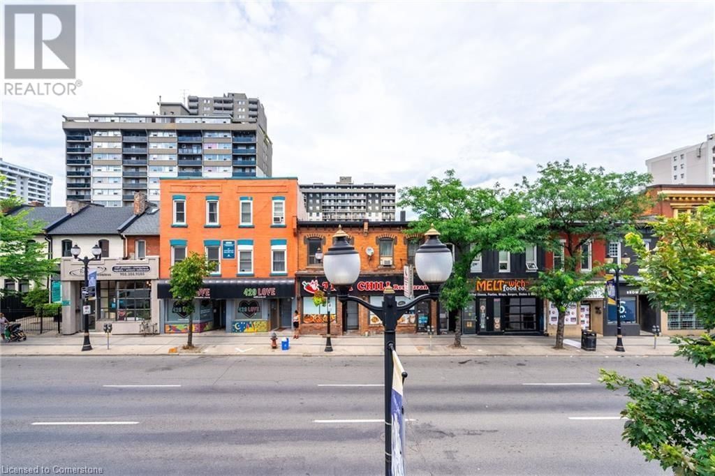 Upper - 241 KING STREET WEST Image 3