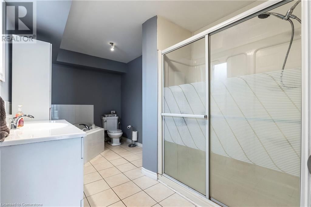 75 SEKURA CRESCENT Image 16