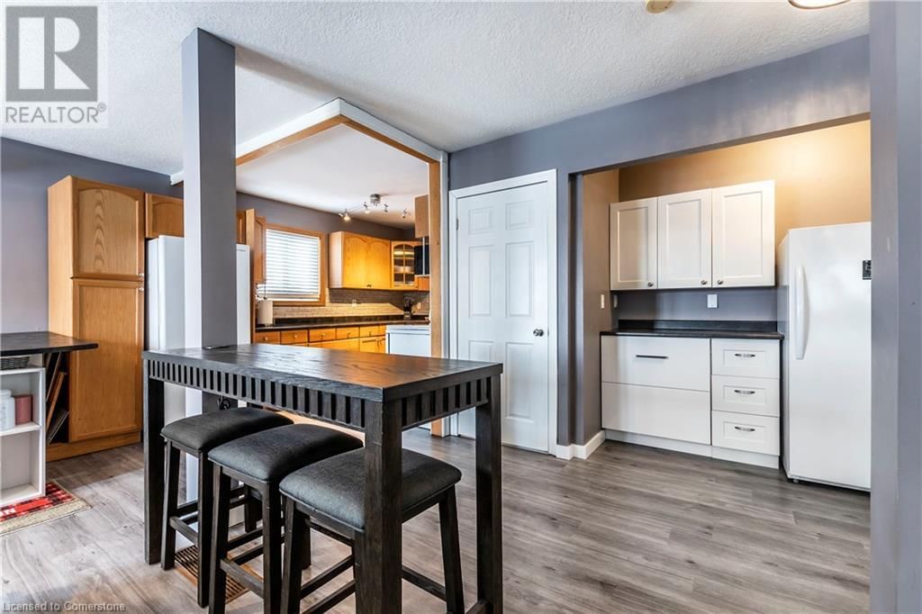 75 SEKURA CRESCENT Image 22