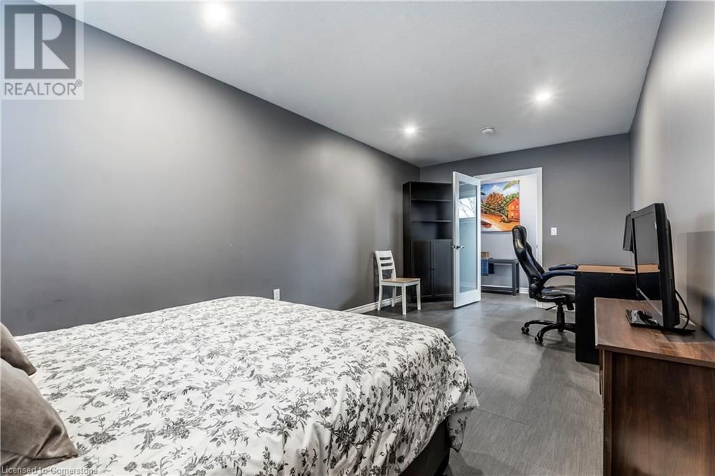 75 SEKURA CRESCENT Image 28