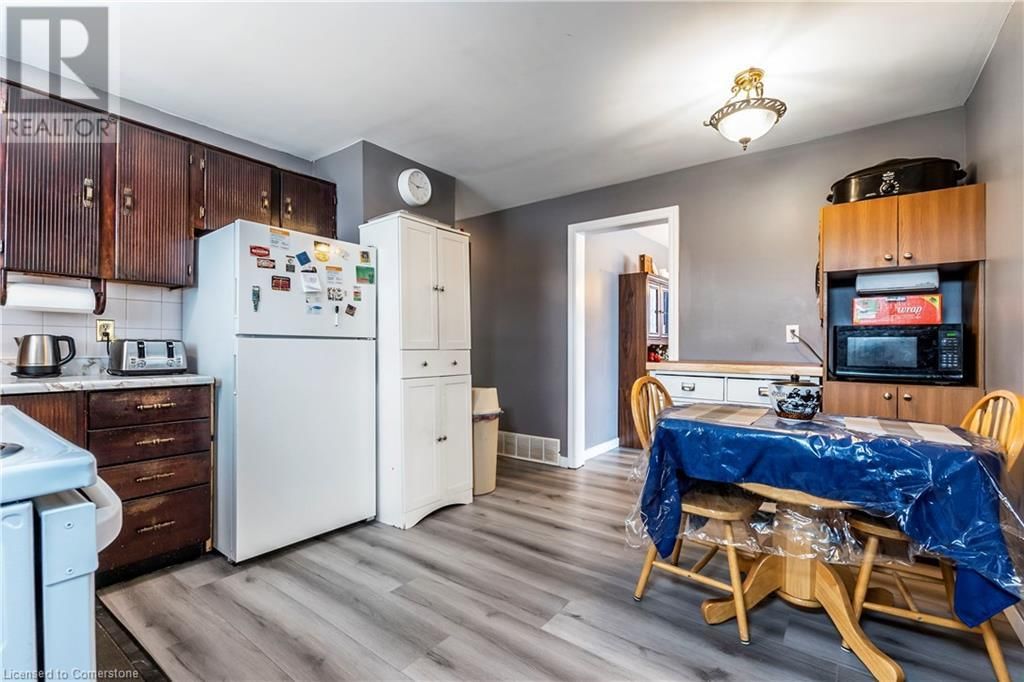 75 SEKURA CRESCENT Image 7