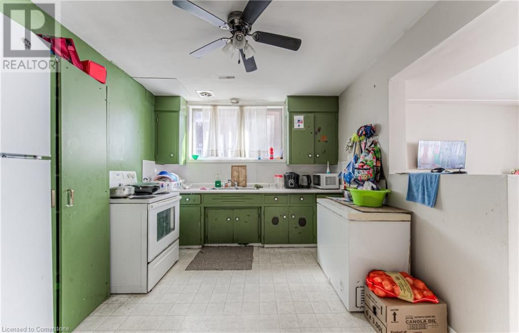 486 HIGHLAND ROAD EAST Image 23