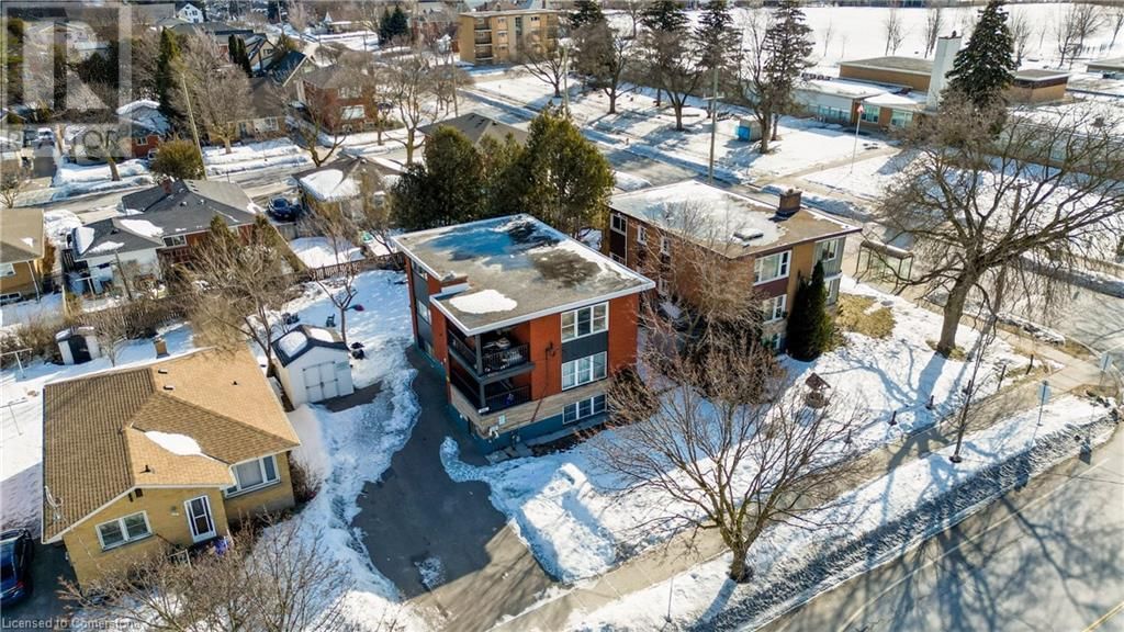 486 HIGHLAND ROAD EAST Image 35