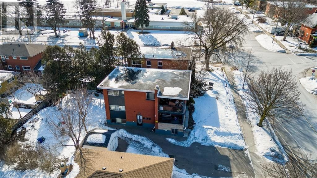 486 HIGHLAND ROAD EAST Image 36