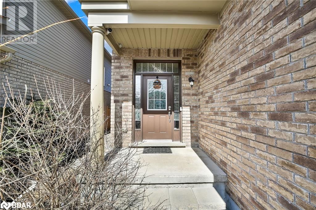 13 KAYLA CRESCENT Image 3