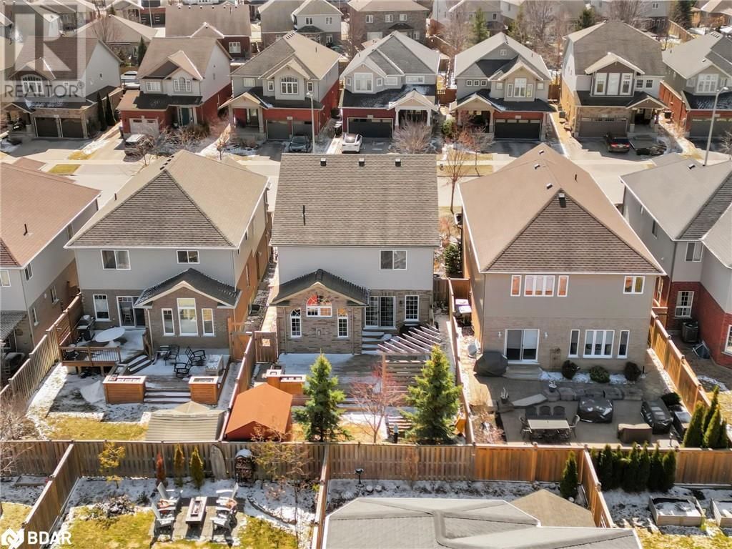 13 KAYLA CRESCENT Image 37