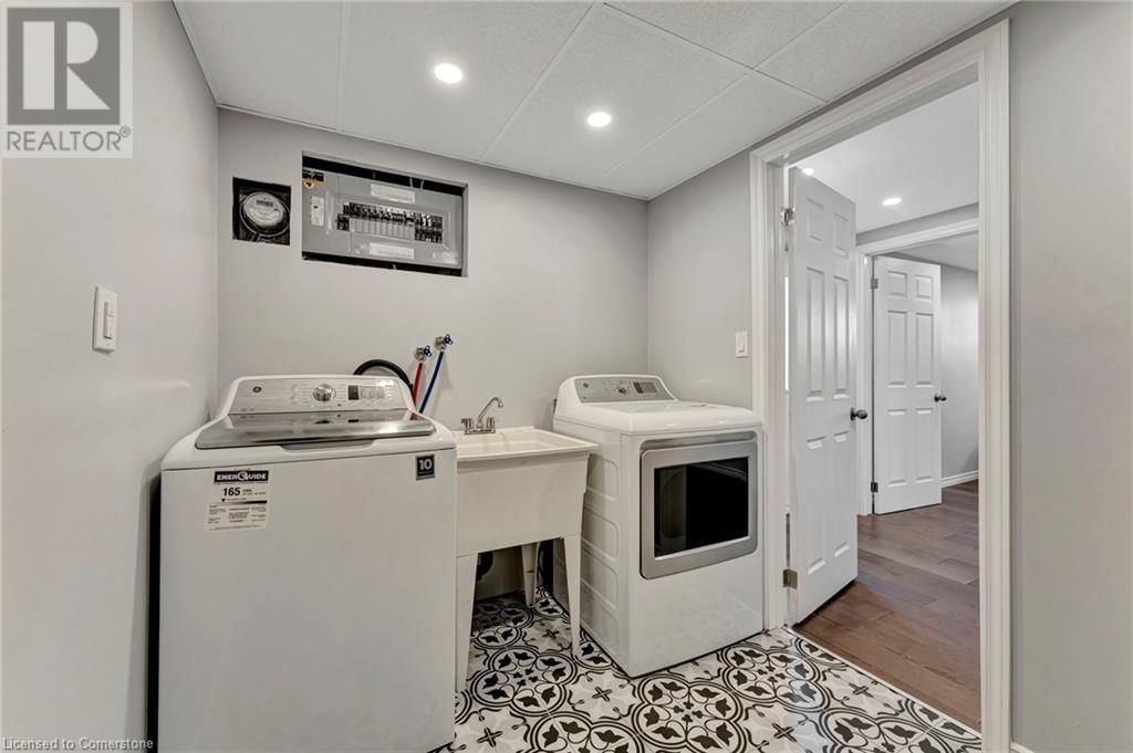 16 GAILMOUNT COURT Image 27