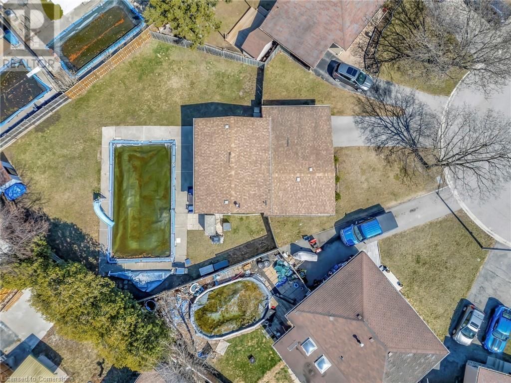 16 GAILMOUNT COURT Image 33