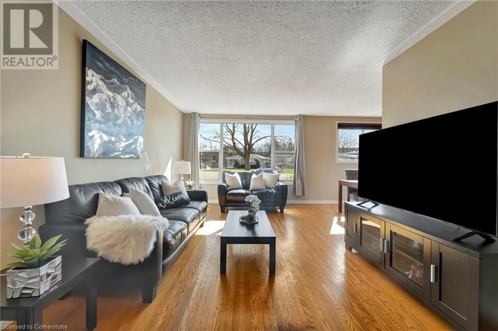 16 GAILMOUNT COURT Image 7